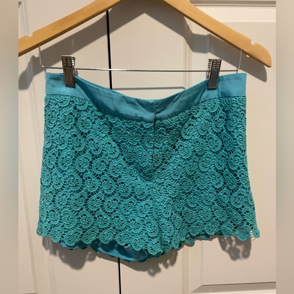 Elsey Eyelet Crochet Shorts Sz Small in Turquoise